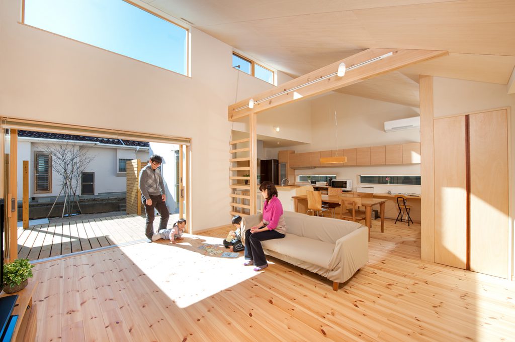自然素材の木の家の建築実例：平屋のリビング