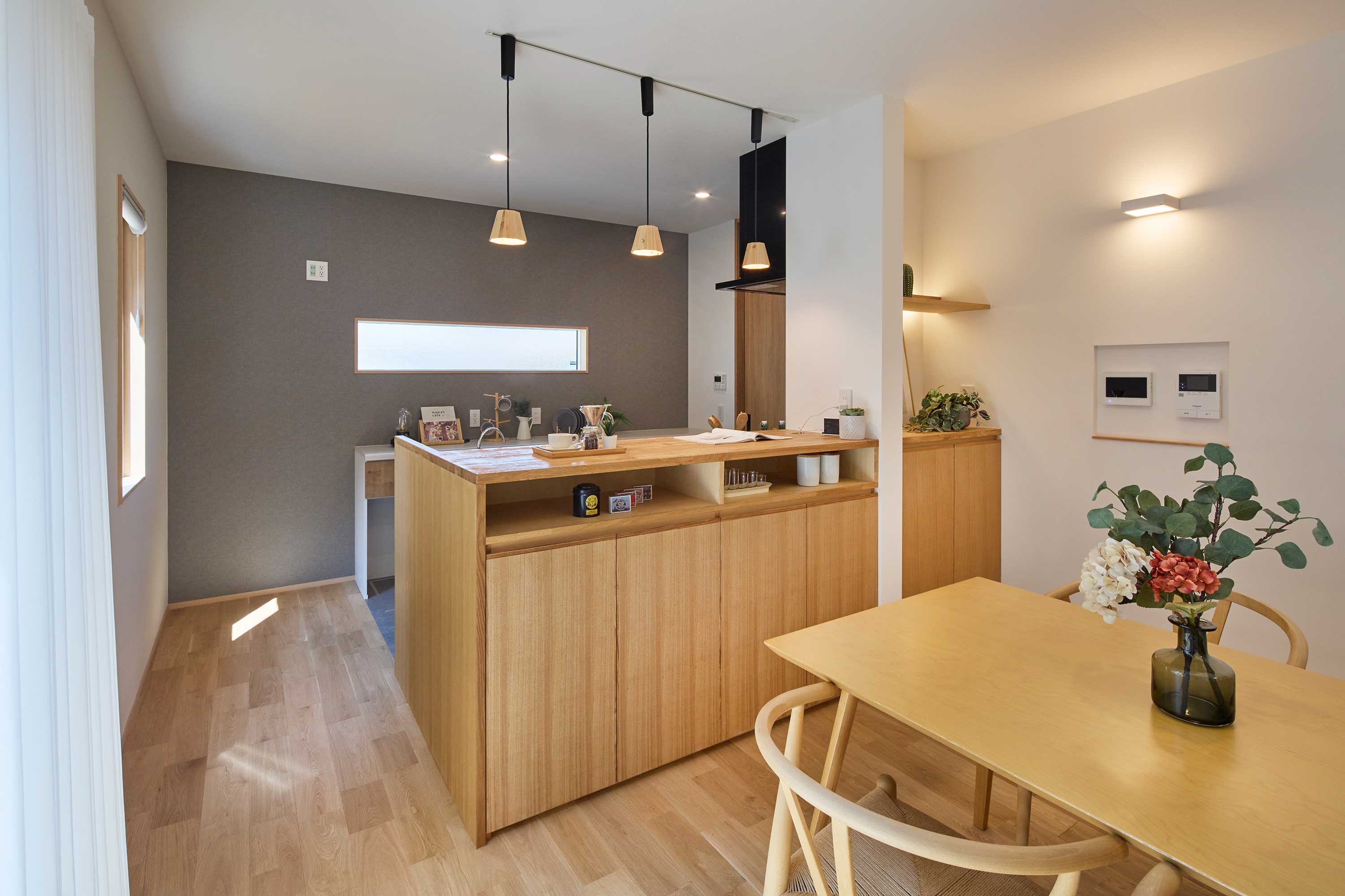 造作キッチン前収納