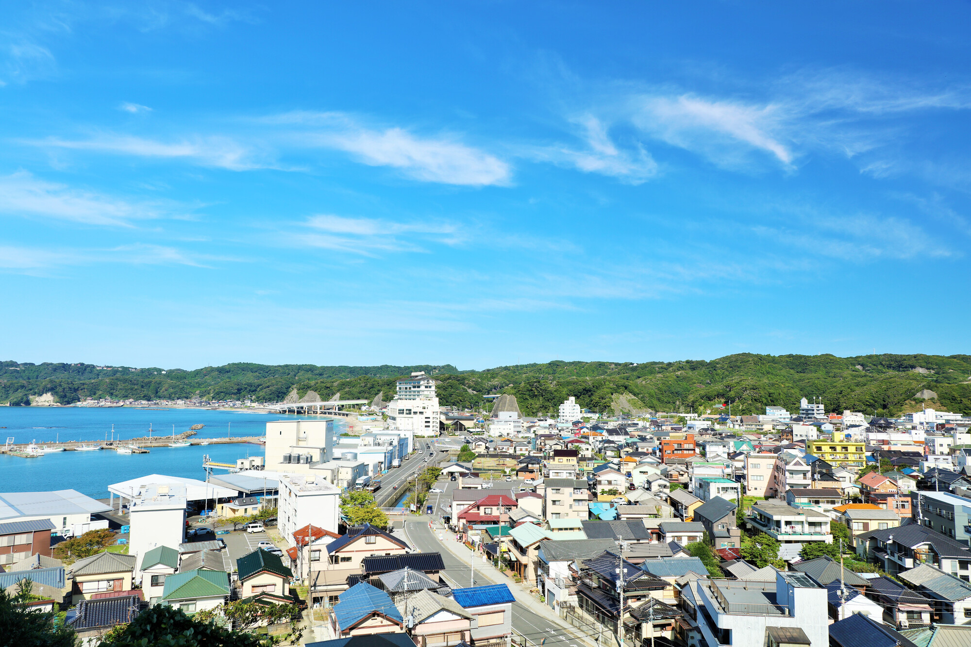 海沿いの家の維持費は“メンテナンスのタイミング”で差が出やすい
